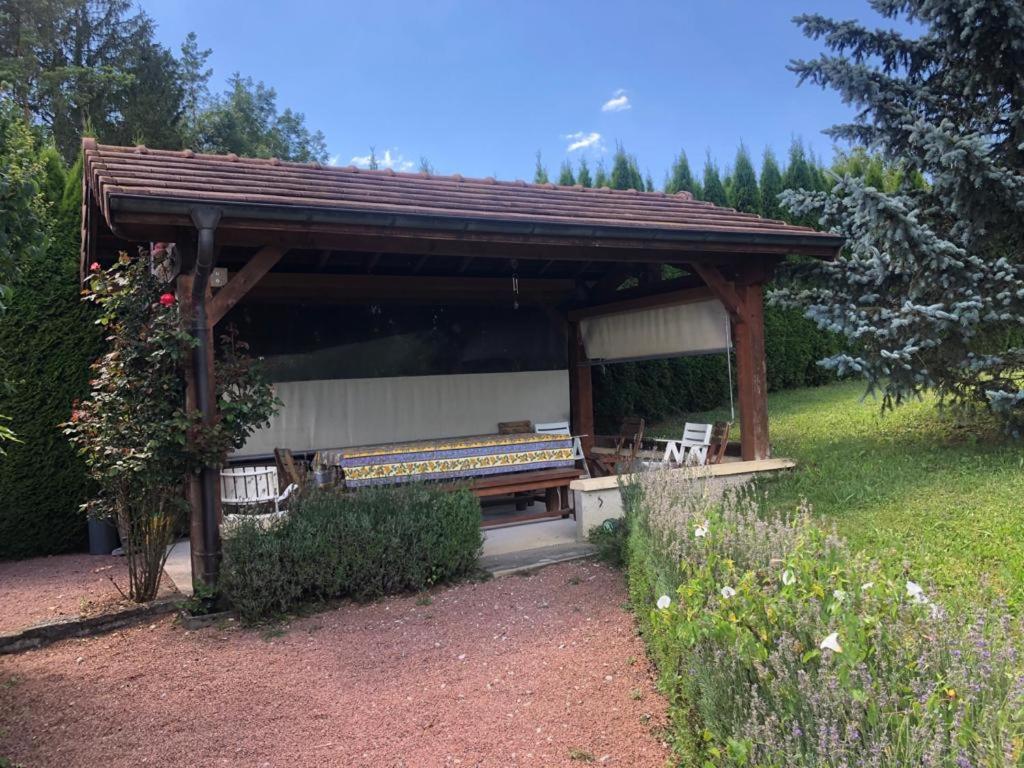 Maison/Gite Familial Dans Le Jura A 200M Du Lac Avec Piscine Privee Marigny  Eksteriør bilde