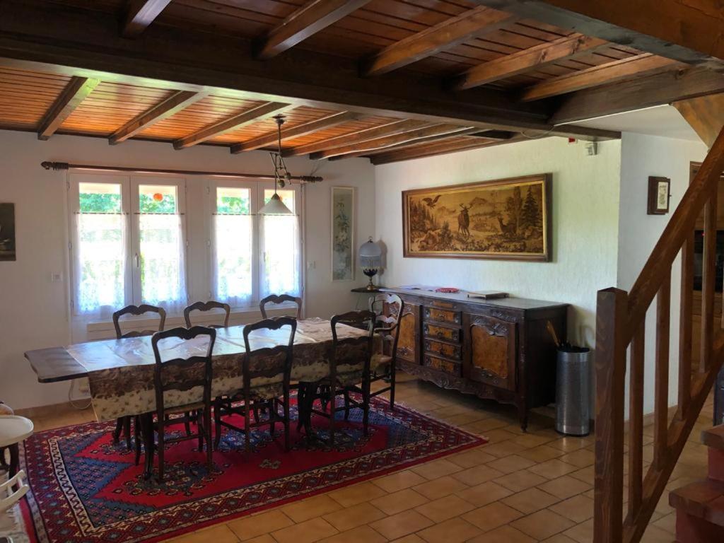 Maison/Gite Familial Dans Le Jura A 200M Du Lac Avec Piscine Privee Marigny  Eksteriør bilde