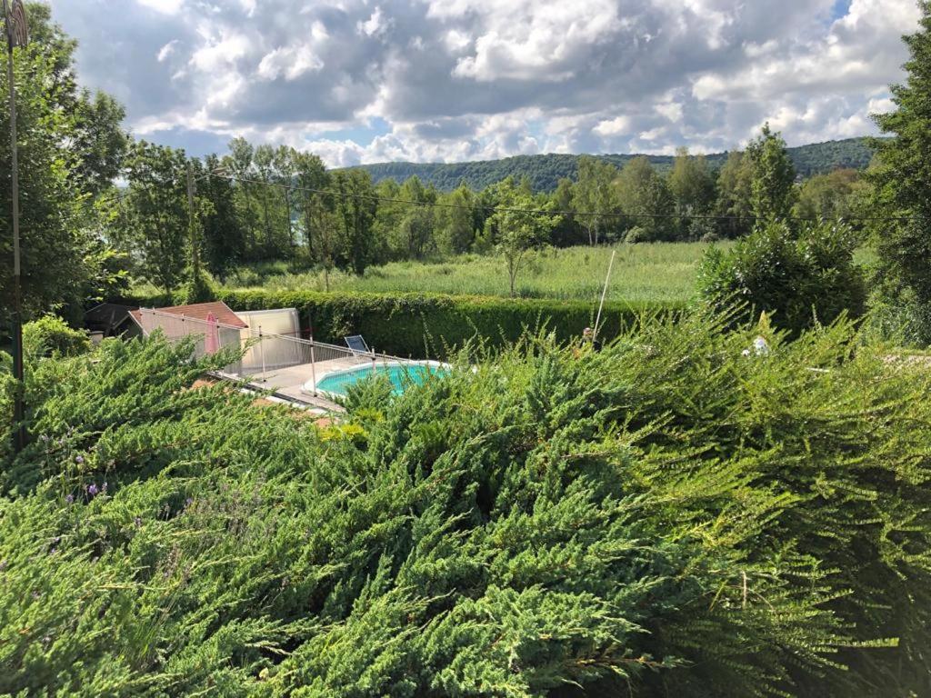 Maison/Gite Familial Dans Le Jura A 200M Du Lac Avec Piscine Privee Marigny  Eksteriør bilde
